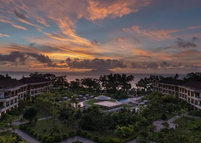 Resort Savoy Seychelles & Beau Vallon (Mahe)
