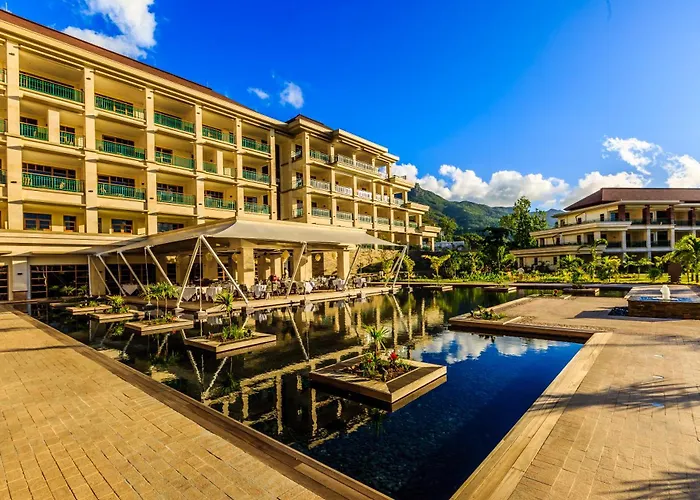 Resort Savoy Seychelles & 5*