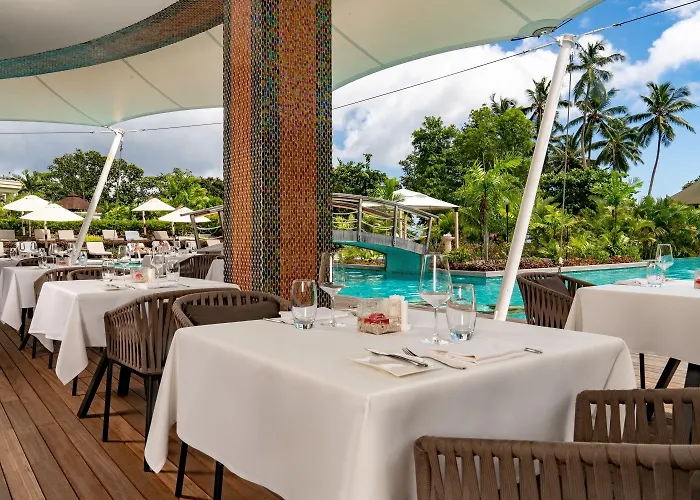 Resort Savoy Seychelles & 5*