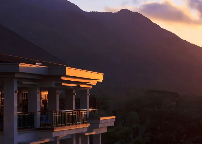 Savoy Seychelles & 5*