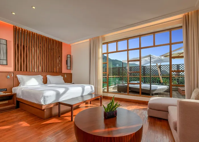 Resort Savoy Seychelles & 5*